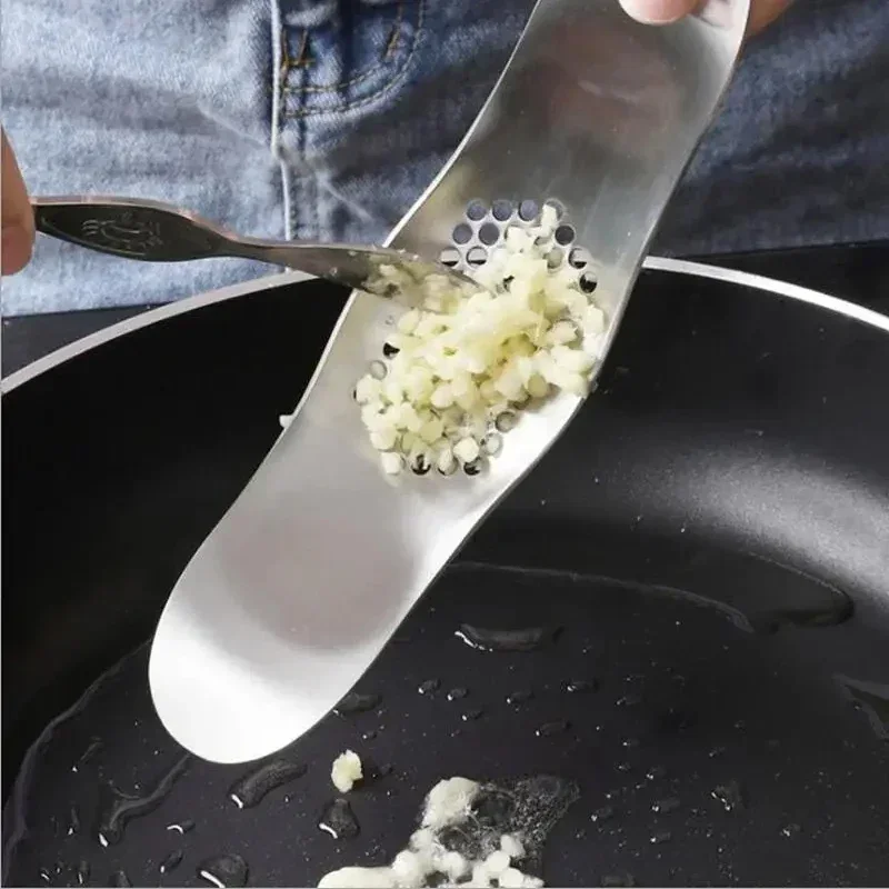 Kitchen Supplies Gadgets Stainless Steel Garlic Press Crusher Multifu Cooking Manual Garlic Mincer Chopping Fruit Vegetable