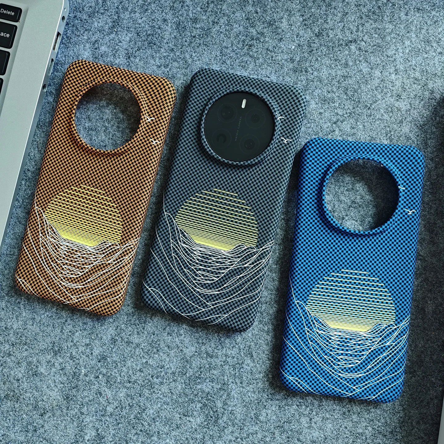 Carbon Fibre Texture Slim Protective Bumper Case with Moonset Design