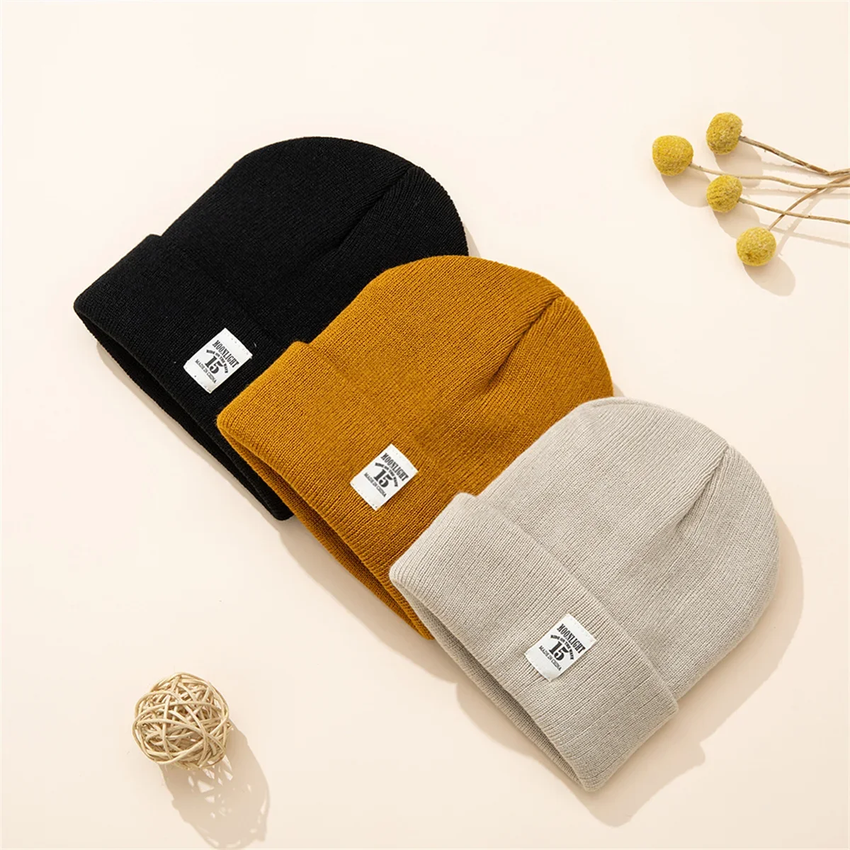 1 Stück Herbst/Winter einfarbige Kinder-Strickmütze Baby warme Motorhaube Niedlicher Buchstabe Label Hut Jungen Mädchen Schädeldecke – ein Geschenk für Kinder