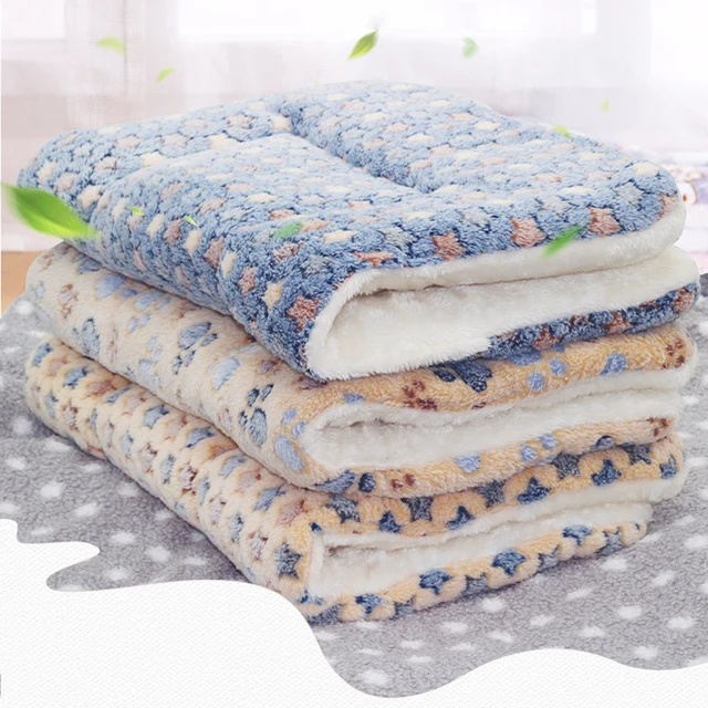 Flannel Small Dog Mat Winter Warm Medium Cat Sleeping Mat Puppy House for Large Dogs Blanket Comfortable Puppy Bed Cushion Flannel Small Dog Mat Winter Warm Medium Cat Sleeping Mat Puppy House for Large Dogs Blanket Comfortable Puppy Bed Cushion