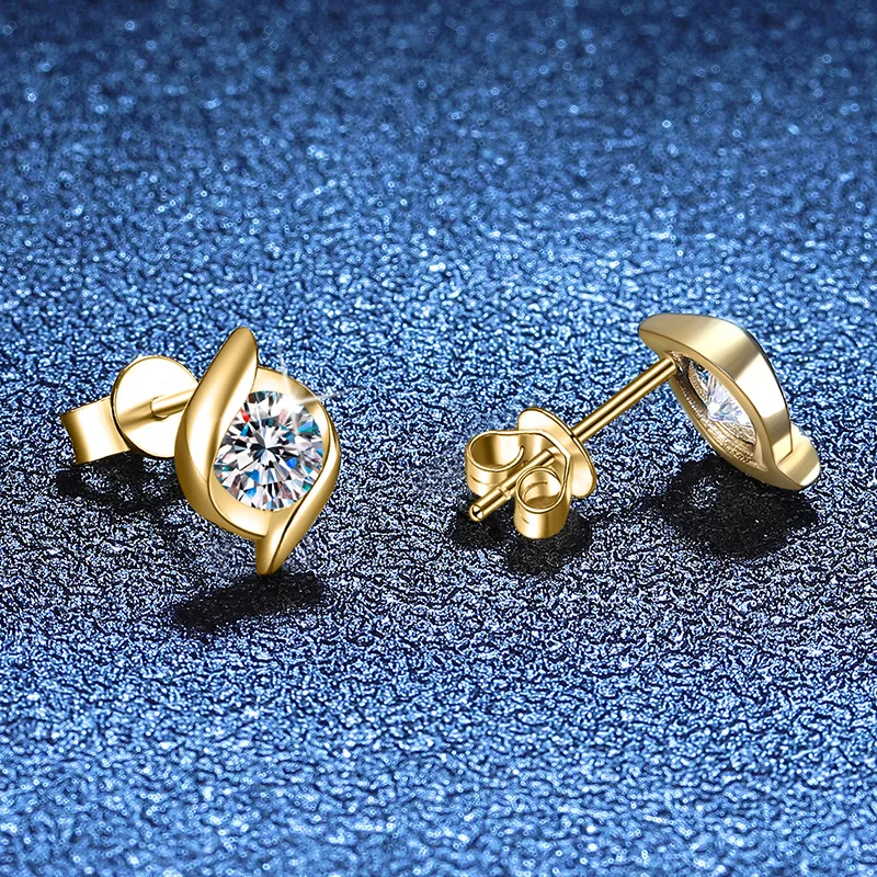 Europe and the United States fashion PT950 earrings 18K light luxury senior sense of one hundred 1 carat D color moissanite earr
