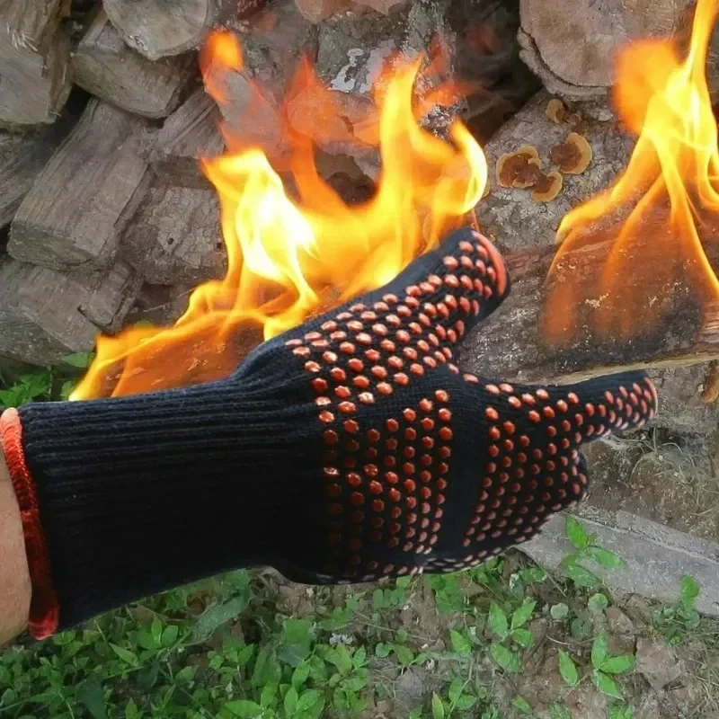 Ultra Heat-Resistant No-Slip BBQ and Oven Gloves