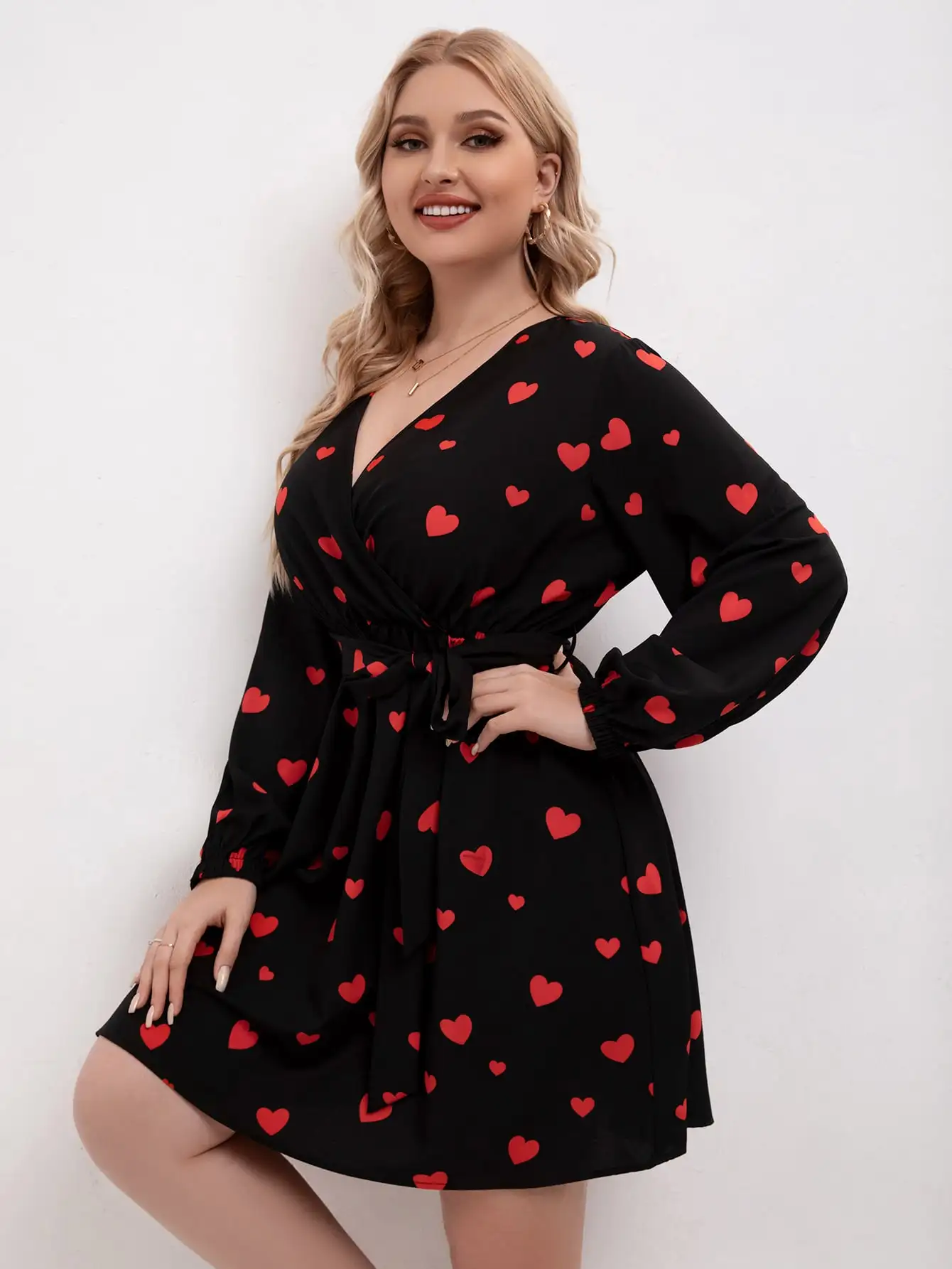 

Finjani Plus Size Women's Dresses Summer Allover Print Belted Midi Dress Heart Pattern Dress