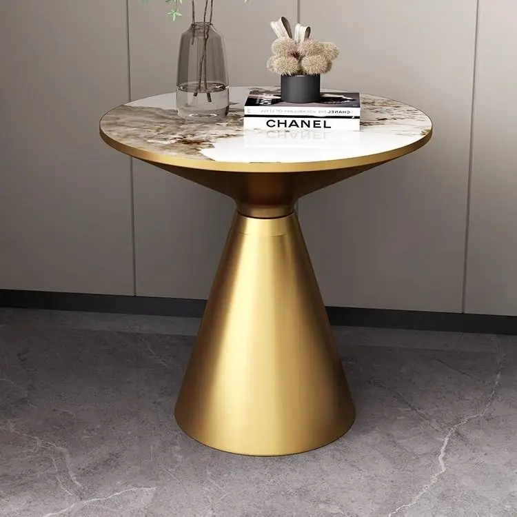 طاولة قهوة دائرية فاخرة بسطح أردواز ومعدن ذهبي-أسو...