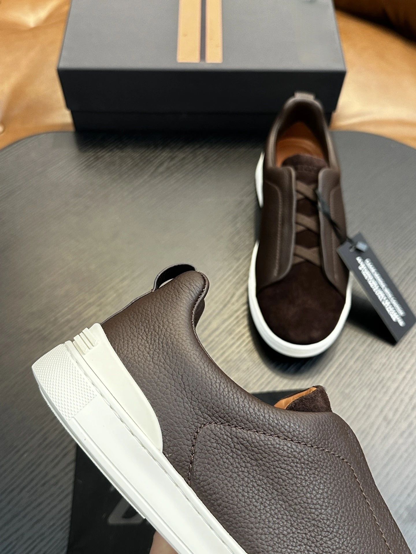 2024 Luxury Genuine Leather Sports Shoes Men's British Round Toe Lace-Free Flat Shoes Men's Casual Comfortable Vulcanized Shoes