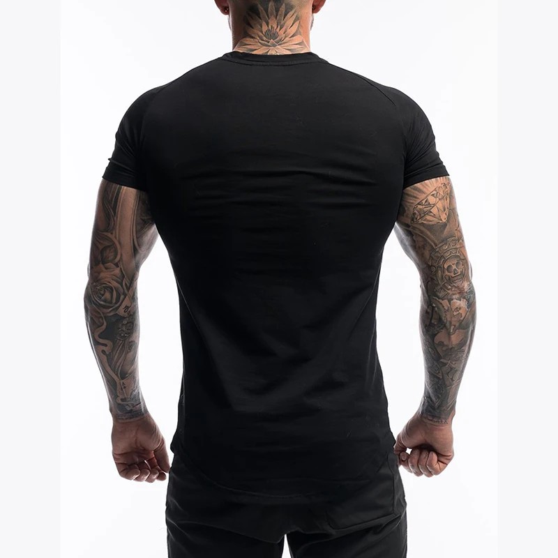 Schlichte, muskelbetonte Fitness-T-Shirts für Herren aus Stretch-Baumwolle, sportliches Kurzarm-Workout-T-Shirt, schmal geschnittenes Trainingsoberteil mit Rundhalsausschnitt – Detail 6