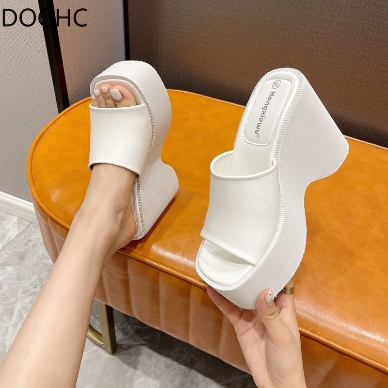 

Большой размер 43, летняя черная, белая искусственная Женская Платформа на массивном каблуке, модная модель 2022