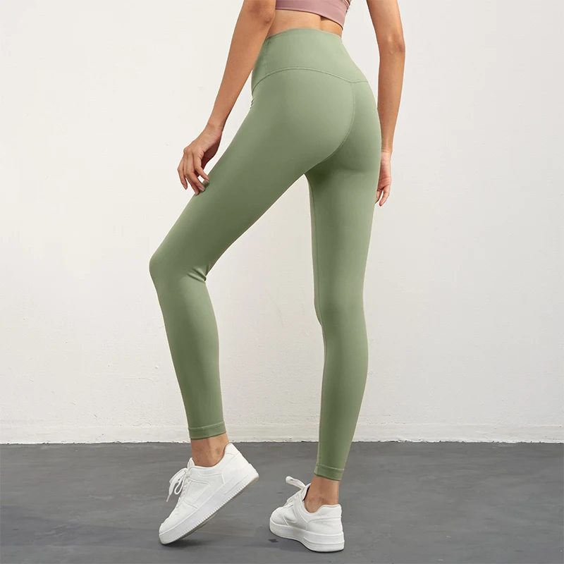 Sports yoga pants for women with high waist, running, cycling, quick drying, breathable, and hip lifting high-quality yoga pants