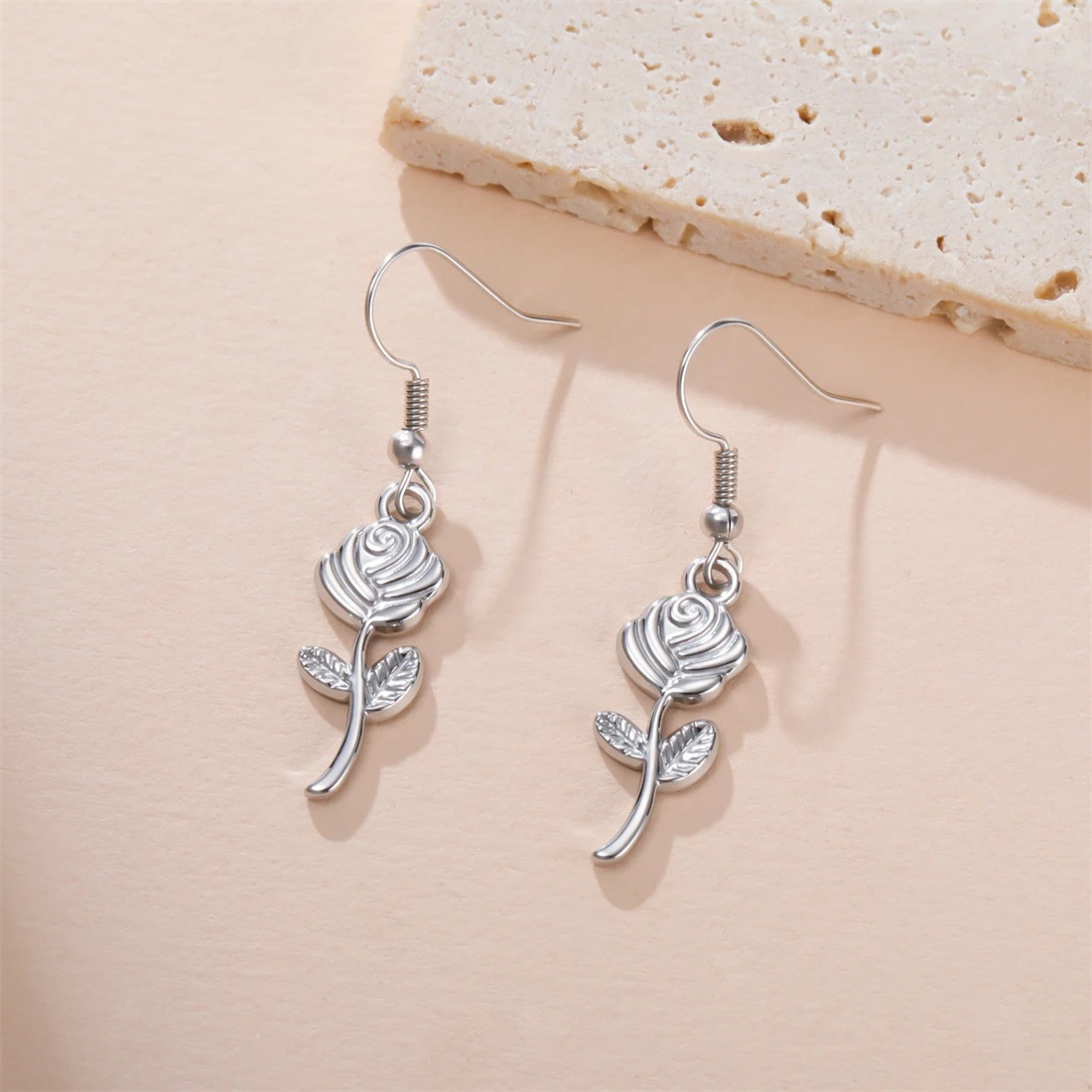 Kleine Rose Blume Tropfen Ohrringe Edelstahl Gold Farbe Elegante Blumen Pflanze Baumeln Ohrringe für Frauen Schmuck Geschenk – Detail 10