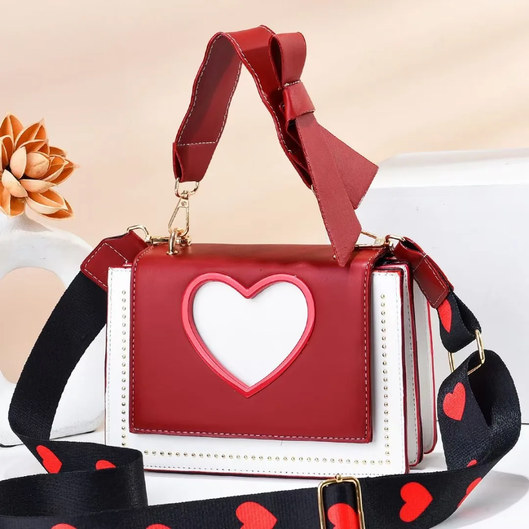 

Chic Heart-shaped Crossbody Bag with Wide Shoulder Strap, Versatile Single Shoulder Bag with Unique Design for Women