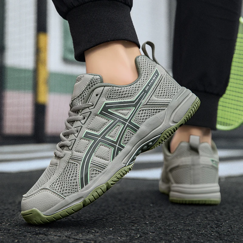Badminton Shoes for Men and Women Mesh Breathable Field Training Lace-up Tennis Shoes Luxury Original Comfortable Sneakers Man badminton shoes