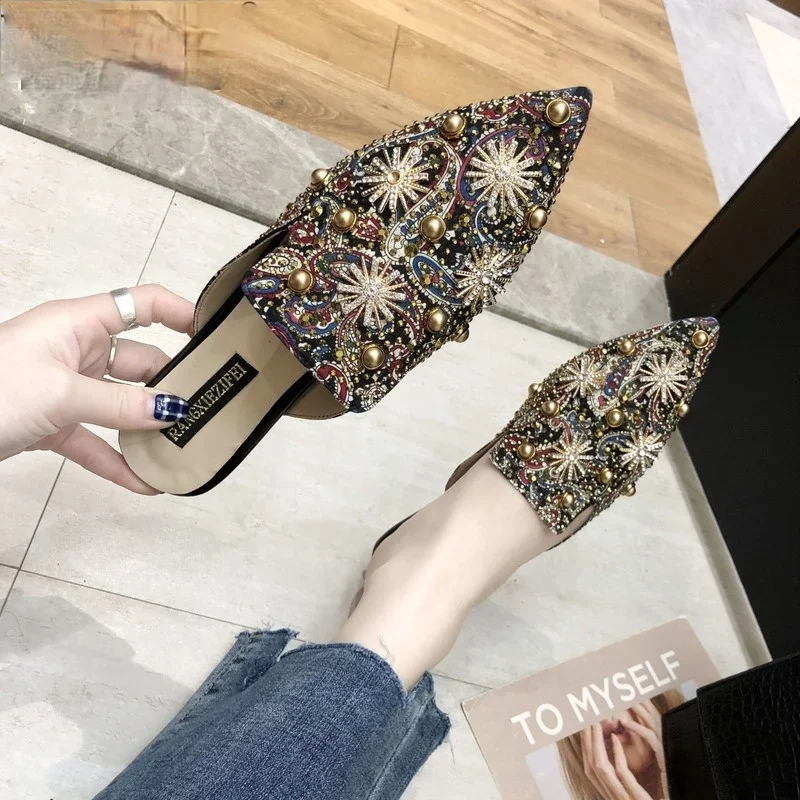 

2024 Luxury Women Mules Ladies Summer Chinese Slippers Women Shoes 2021 New Low Heels Flat Casual Shoes Woman Flip Flops