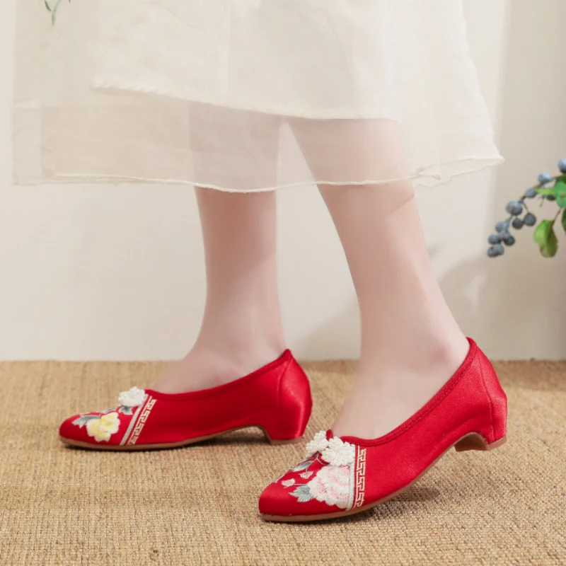 Women's Retro Pointed Toe Embroidered Slip-On Dress Pumps Low-Heeled Summer Spring Dance Shoes for Ladies 4