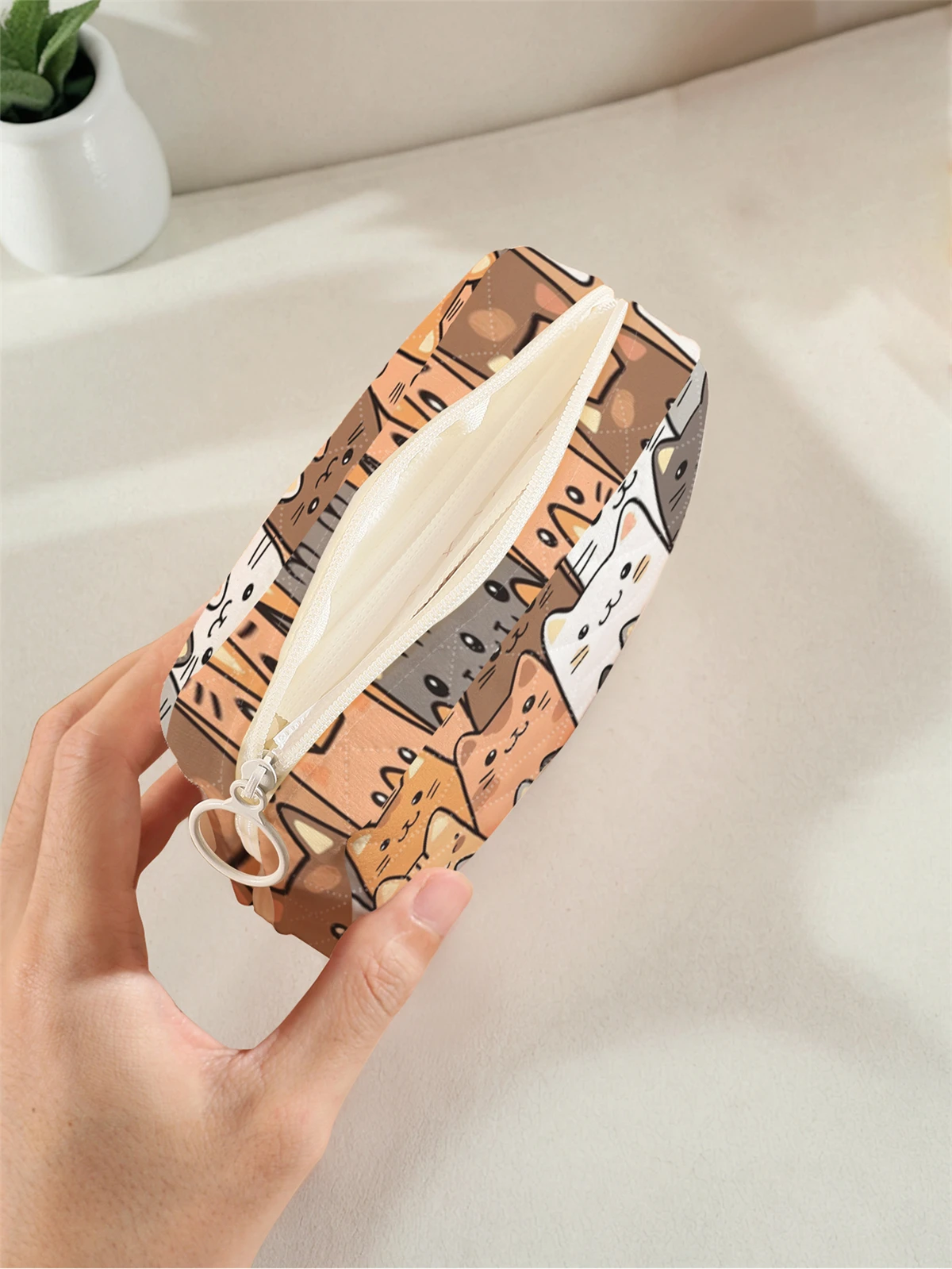 1 portable sanitary napkin storage bag, featuring cartoon cat patterns and diamond mesh material, lightweight women's tissue bag