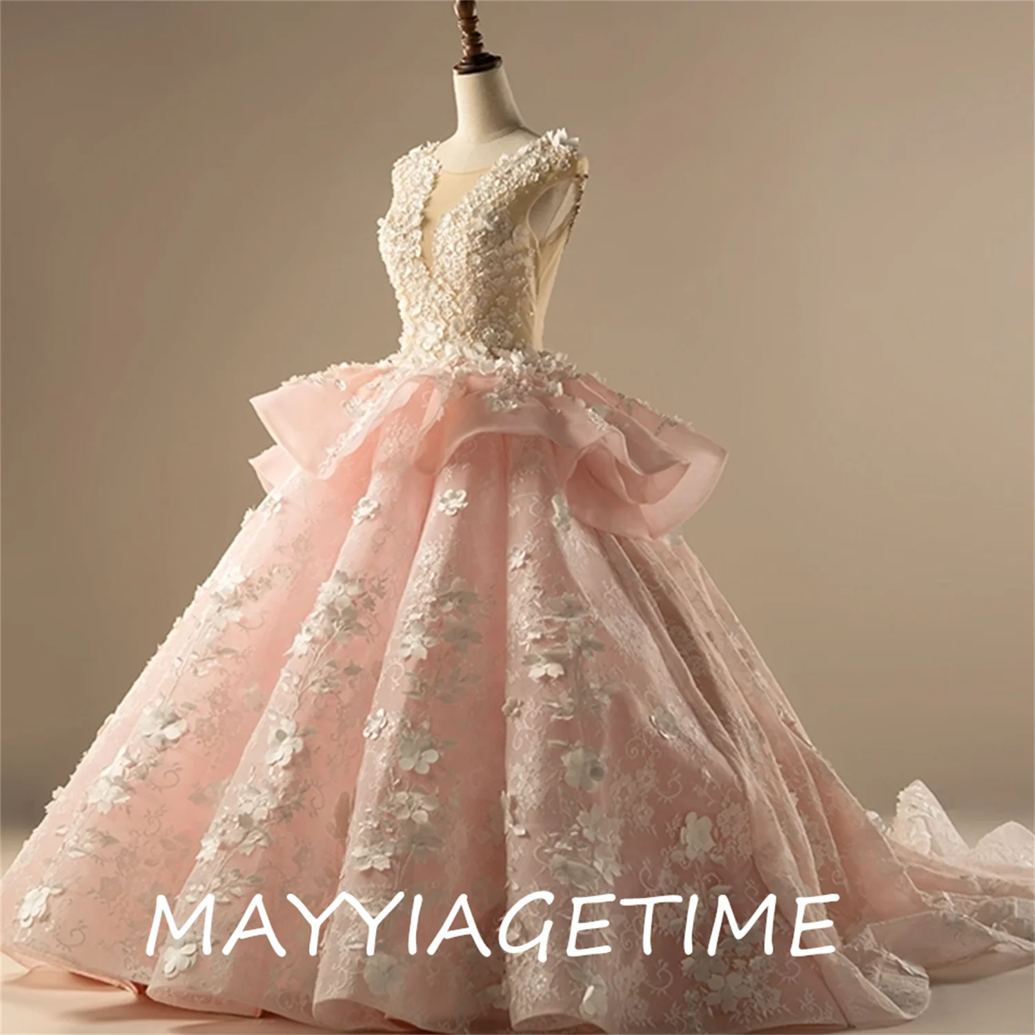 

Женское свадебное платье с V-образным вырезом и цветочным принтом