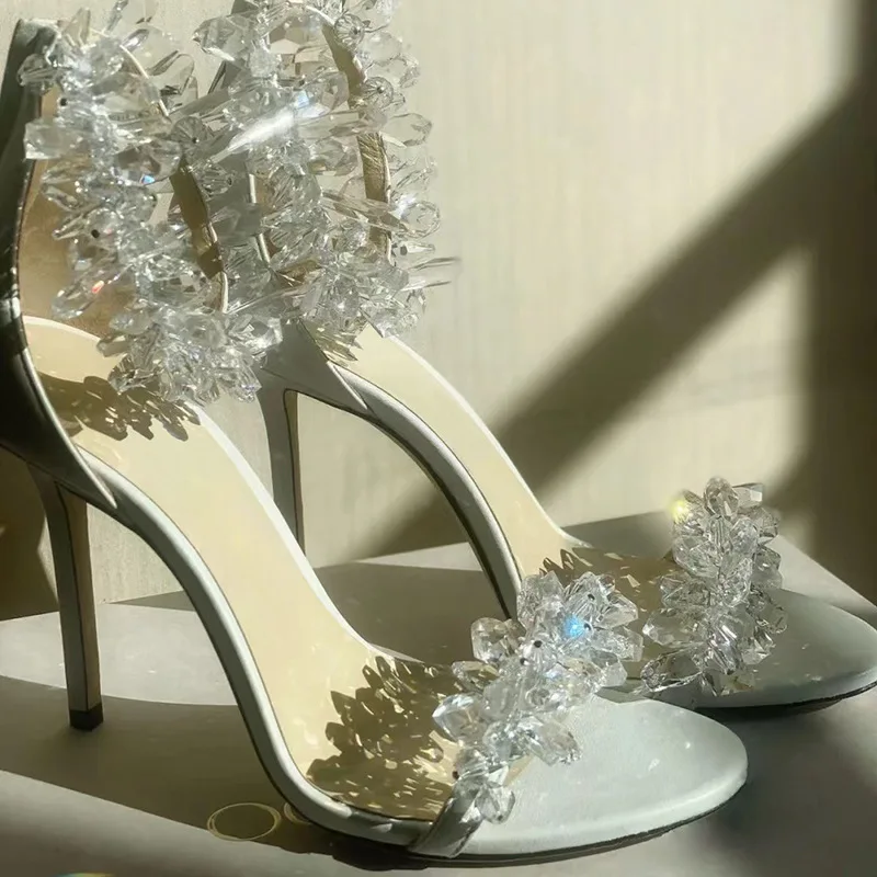 

One line diamond slim high heels sandals for women in the summer of 2022, new white crystal shoes with a feminine fairy style