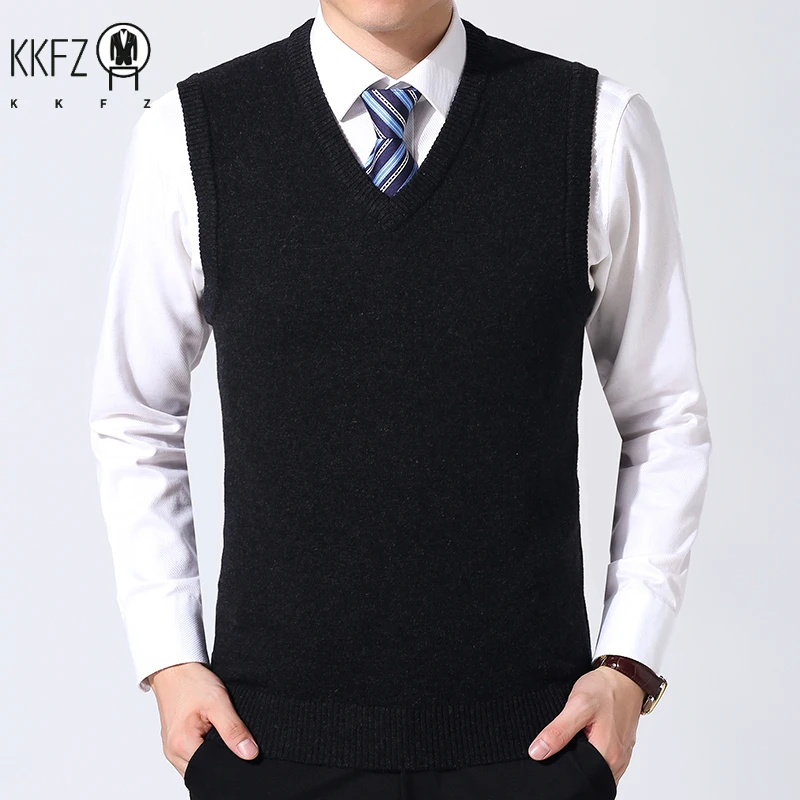 2024 Autumn Winter New Men's Solid Color V-neck Knitted Vest Casual Fashion Warm Sweater Versatile Top 5