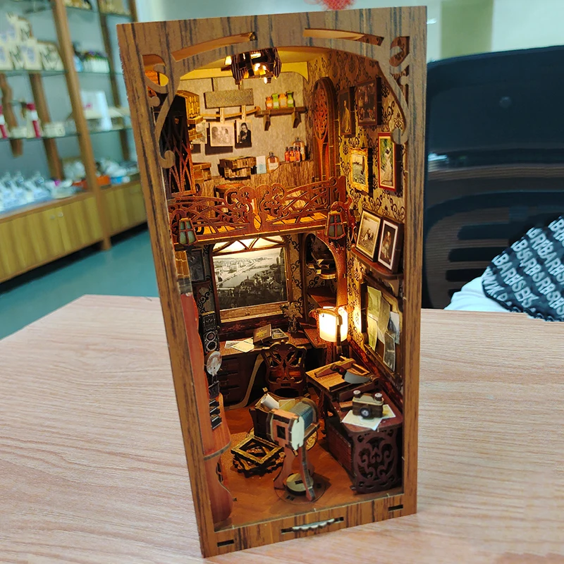 Unieke Book Nook Kit Miniatuur Huis met LED Licht Boekenplank Tuin Huis Boekensteun Houten Decor Insert Diorama kit, boek hoekje, boek kit hoekje, boek boek ambachten boekenplank volwassenen, boek Unieke Book Nook Kit Miniatuur Huis met LED Licht Boekenplank Tuin Huis Boekensteun Houten Decor Insert Diorama kit, boek hoekje, boek kit hoekje, boek boek ambachten boekenplank volwassenen, boek