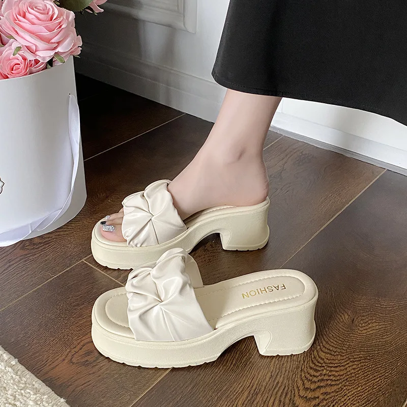 Summer Women's One Slippers Calfskin One Stirrup Shoes Thick Water Platform Heel High 3cm Designer Luxury Outdoor Shoes