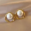 Mode irrégulière perle boucles d'oreilles femme 2025 à la mode rétro couleur or simulé perle boucles d'oreilles pour les femmes bijoux de mariage