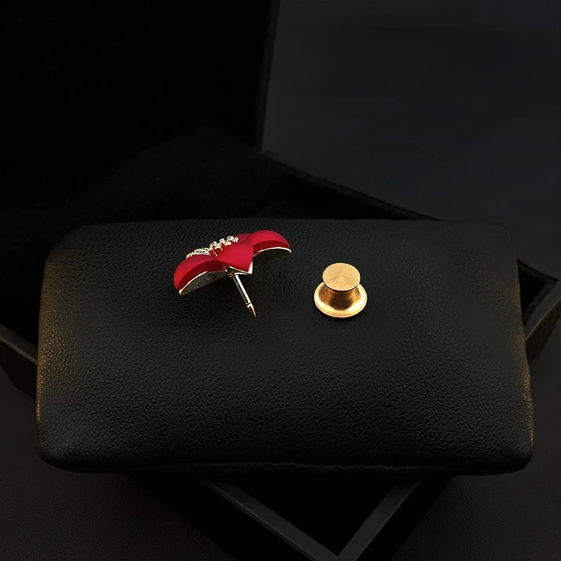Original Red Small Brooch Luxury High-End Mini Flower Collar Pin Suit Corsage Accessories for Women Rhinestone Jewelry Gifts Pin