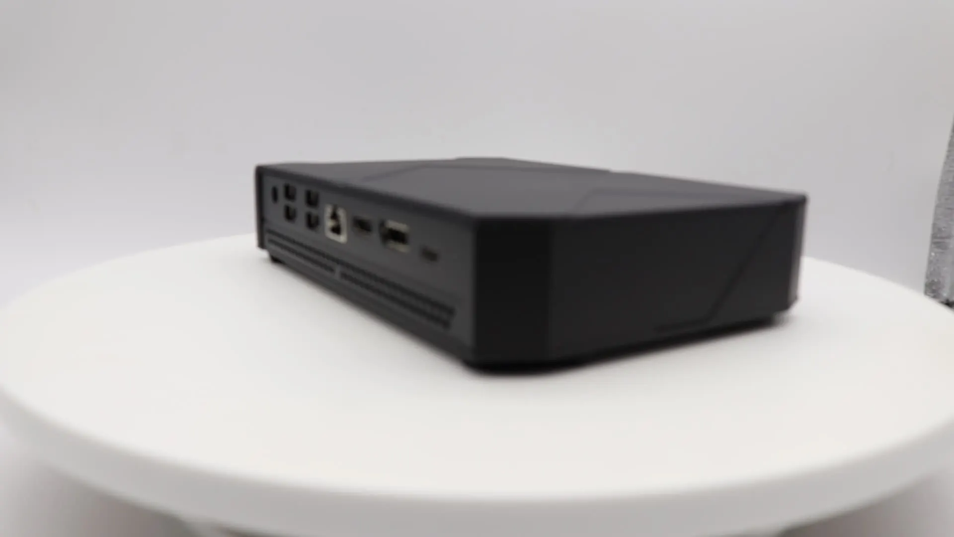 Модная модель небольшого размера компьютер хост 11-го поколения i7 1165G7 Intel Iris xe Graphics