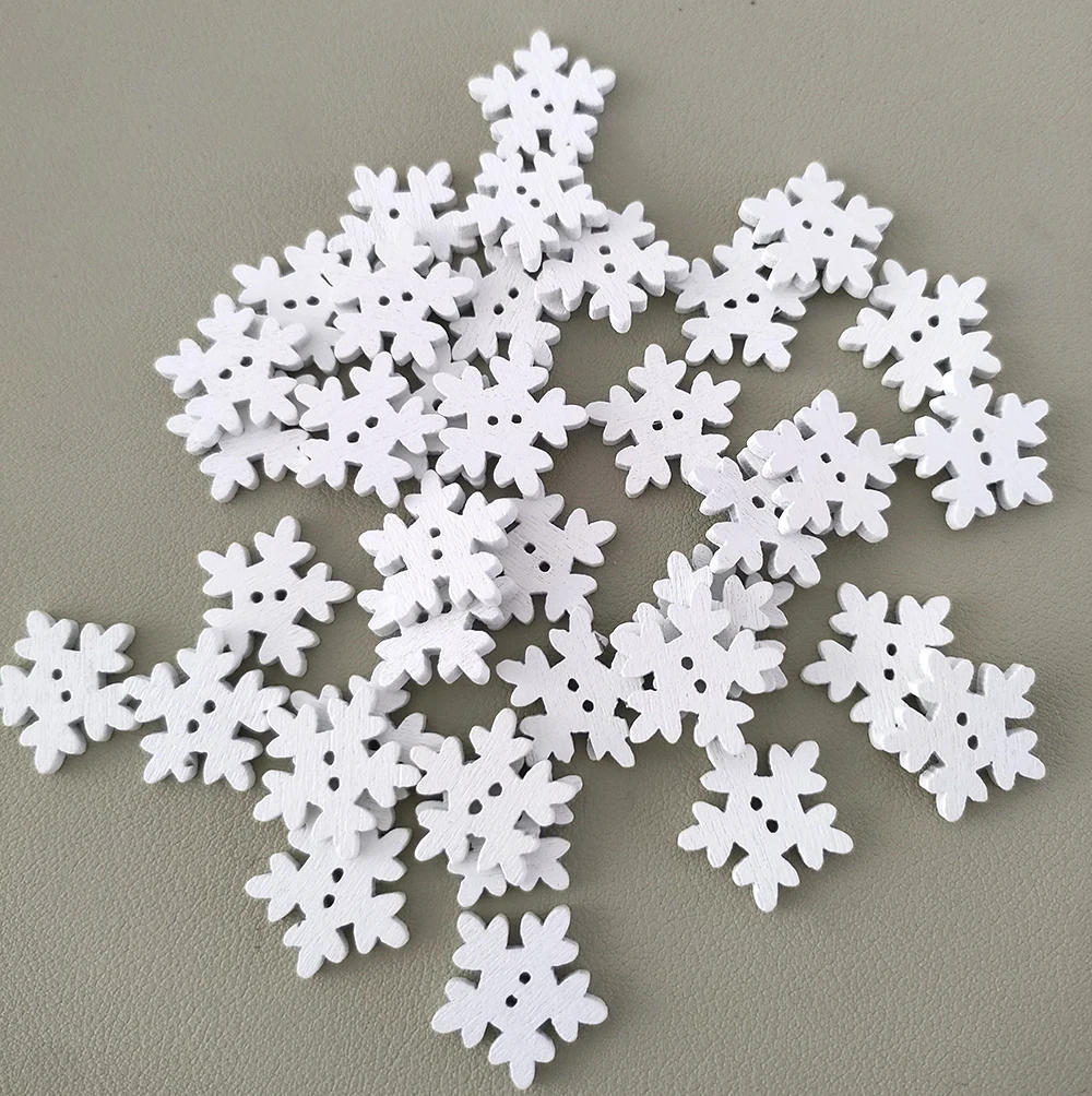 6 Snowflake Wooden Buttons - craft buttons 18mm