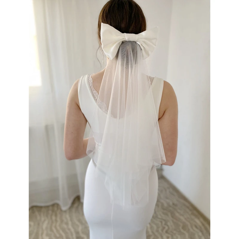 

Short Two Layers Tulle Bridal Veils With Satin Bows 2T Wedding Veil for Brides White Ivory Simple with Comb
