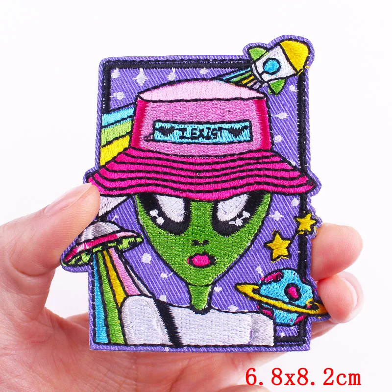Acquista Patch UFO Toppe termoadesive su vestiti Toppe ricamate termoadesive per abbigliamento Patch aliene per giacche di vestiti Fai da te in Italia a partire da 0.58