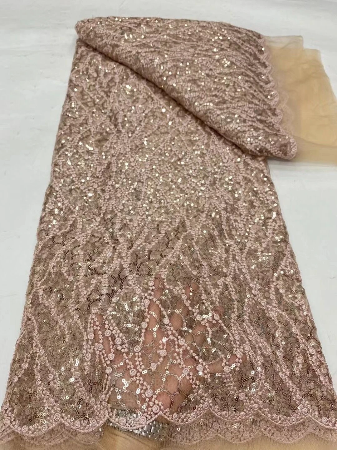 

2024 высокое качество, Африканский нигерийский тюль, кружевная ткань с вышивкой, шитье, гипюр, блестки, 5 ярдов