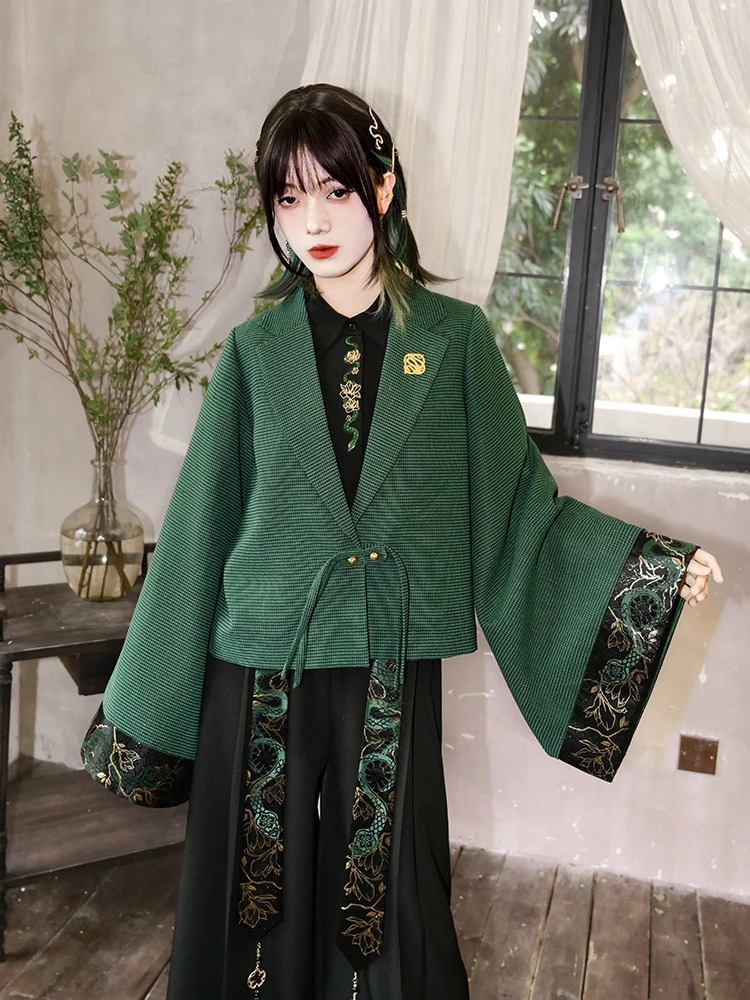 New Chinese Style National Style Han Elements Wide Sleeved Jacket Female Woman Tassels Short Year Of The Snake Suit Weaving Gold