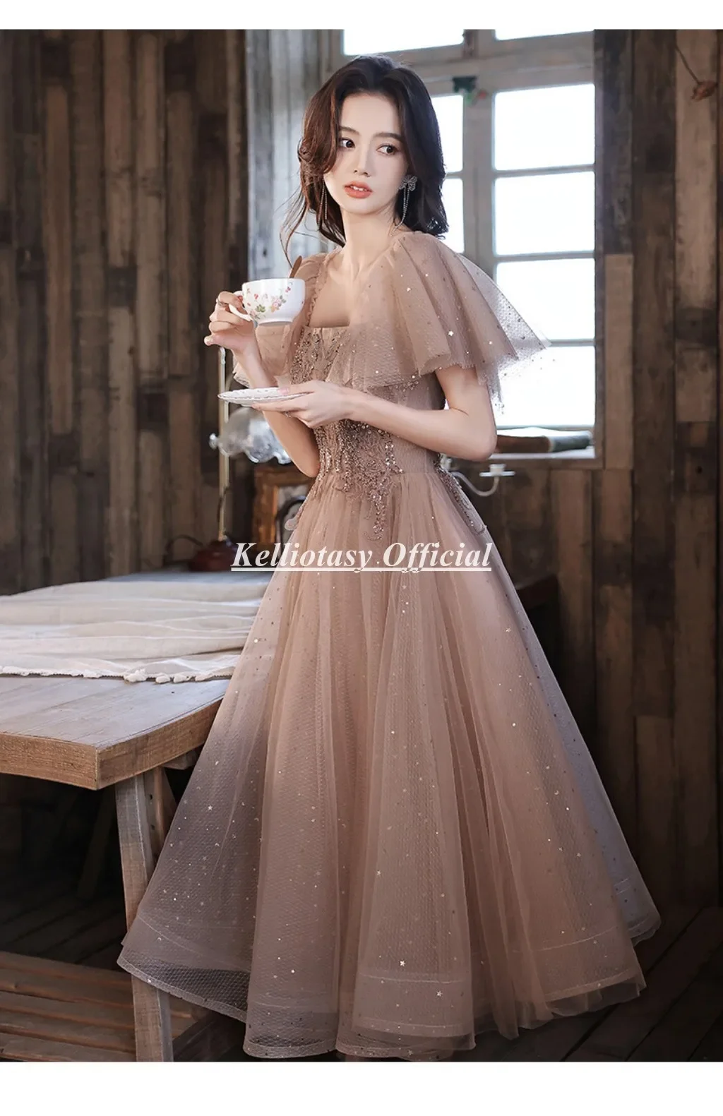 Square Neckline Cocktail Party Dresses With Short Sleeves Tea Length Lace Appliques Woman Dress For Occasions