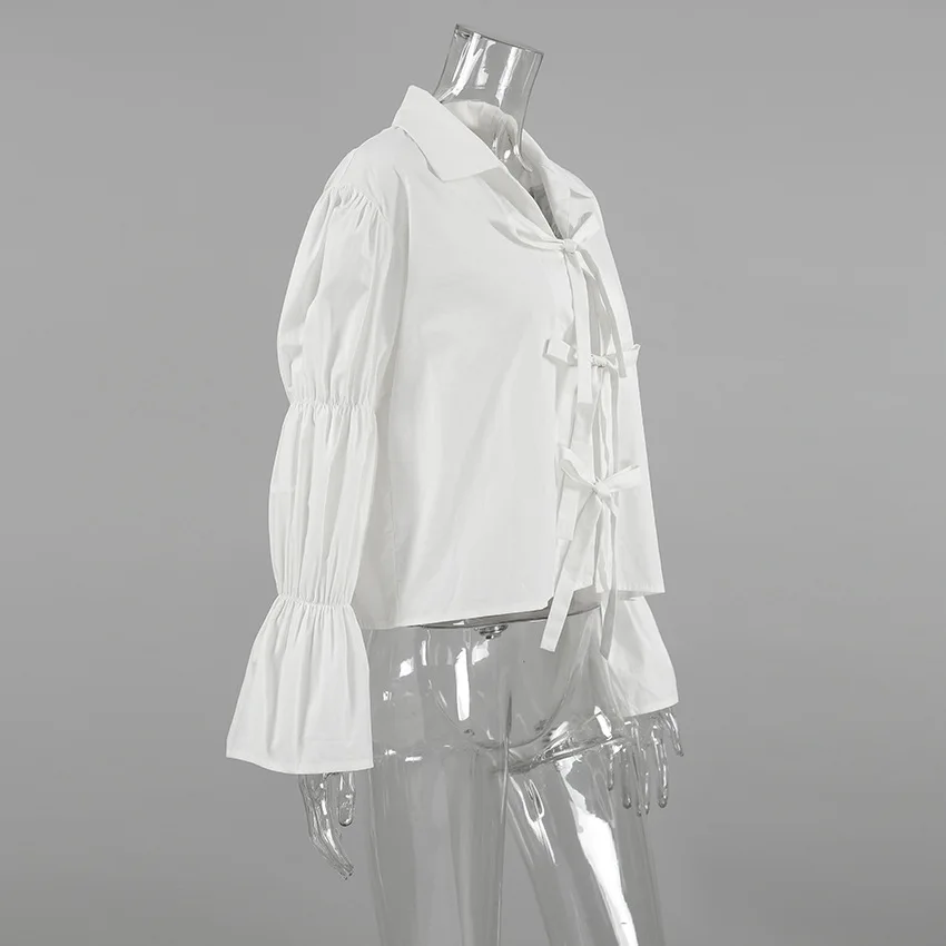 Blusa de gasa con cordones y aberturas para mujer, blusa de manga larga con solapa y parches, estilo vendaje, ropa de abrigo blanca para mujer