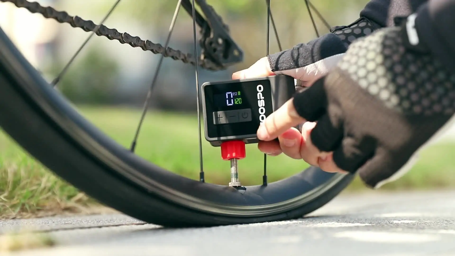 CooSpo Mini elektrische fietspomp, draagbare bandenpomp, draagbare luchtcompressor, max. 120 PSI, automatische uitschakeling luchtpomp met Presta/Schrader-ventielen voor alle fietsen, bal