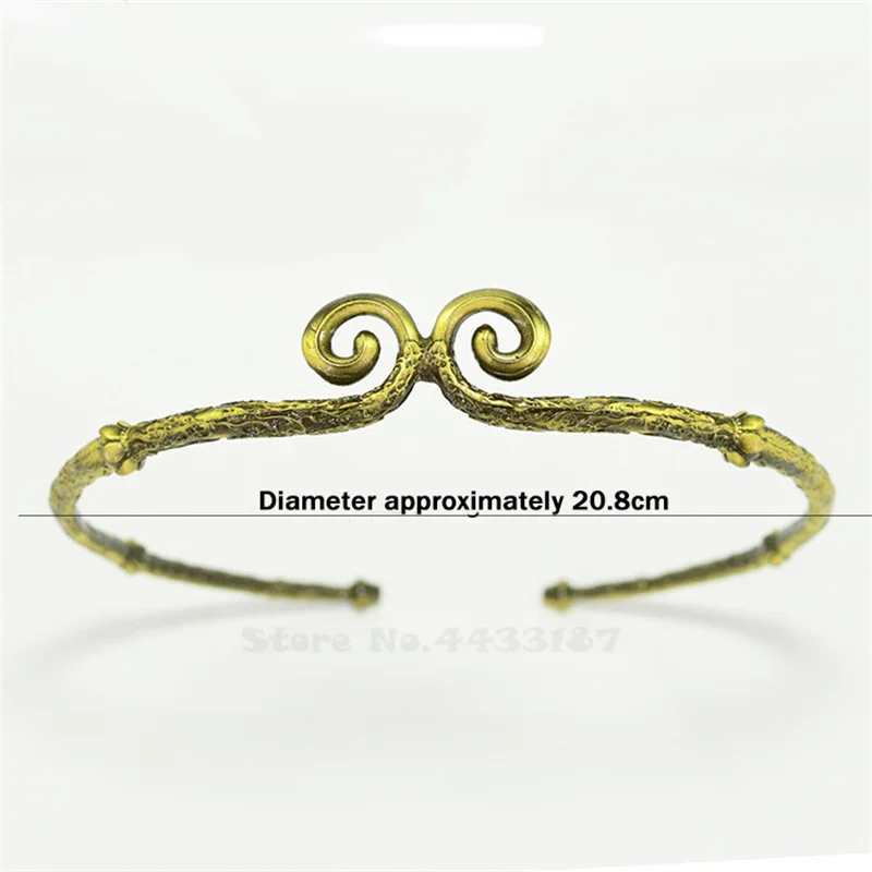 green emerald velvet dress Amazon.com: ICECUTE 4 PCS Princess Crown Accessories Kit,Incl. Flower  Crown/Brooch/Earring/Glove,Dress Up Accessories for Women Gold : Clothing,  Shoes & Jewelry