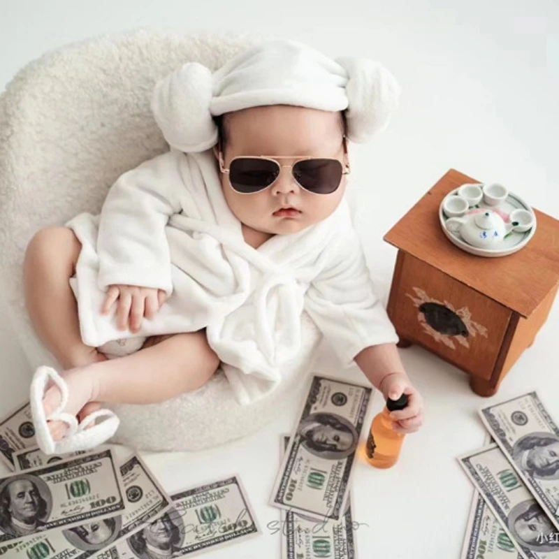 newborn-baby-photo-props-baby-full-moon-photos-clothing-photography-studio-hundred-day-photography-sofa-bathrobe-cabinet-신생아촬영