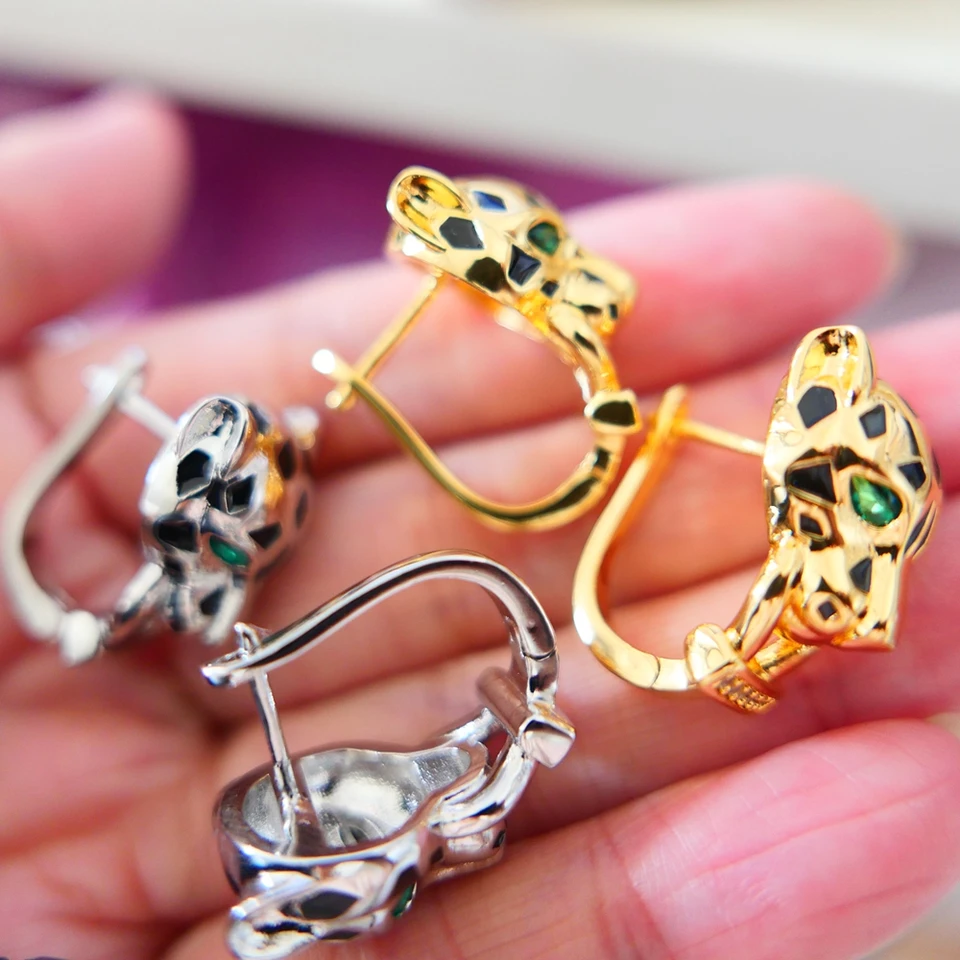 Orecchini Pendenti Con Testa Di Leopardo E Zirconi, Stile Animalier, Colore Oro, Lega Metallica