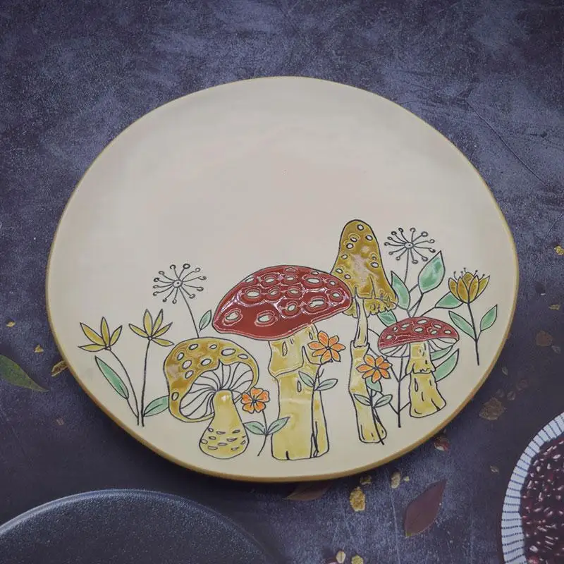 Creative hand-painted ceramic plate, vegetable board, household tableware, steak board, round plate, European glass fruit plate