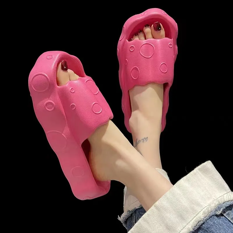 Super Thick Soft Sole Sandals Cloud Slippers Round Dots Waves External Wear Home & Indoor Cool SlippersTrendy Women's Shoes