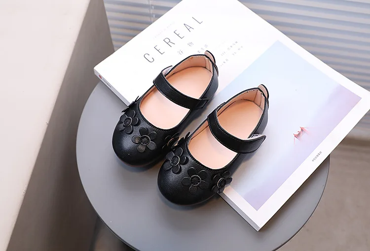 Retro-Lederschuhe im britischen Stil für Kinder und Mädchen, rutschfeste, weiche Sohle, lässige Lederschuhe für Babys, Prinzessin, elegante Blumenschuhe – Detail 4