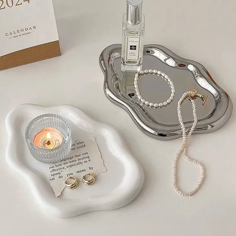 Jewelry Dish Creative White Cloud Shape Ceramic Plate Carving Plaster Decor Watch Keys Tray Holder Household Storage Ornament 2