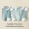 5 Pairs of Women's Spring and Summer Four Seasons One-size Fresh Plaid Sweet Fashion Trend Comfortable College Low-cut Socks 2
