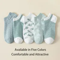 5 Pairs of Women's Spring and Summer Four Seasons One-size Fresh Plaid Sweet Fashion Trend Comfortable College Low-cut Socks 2