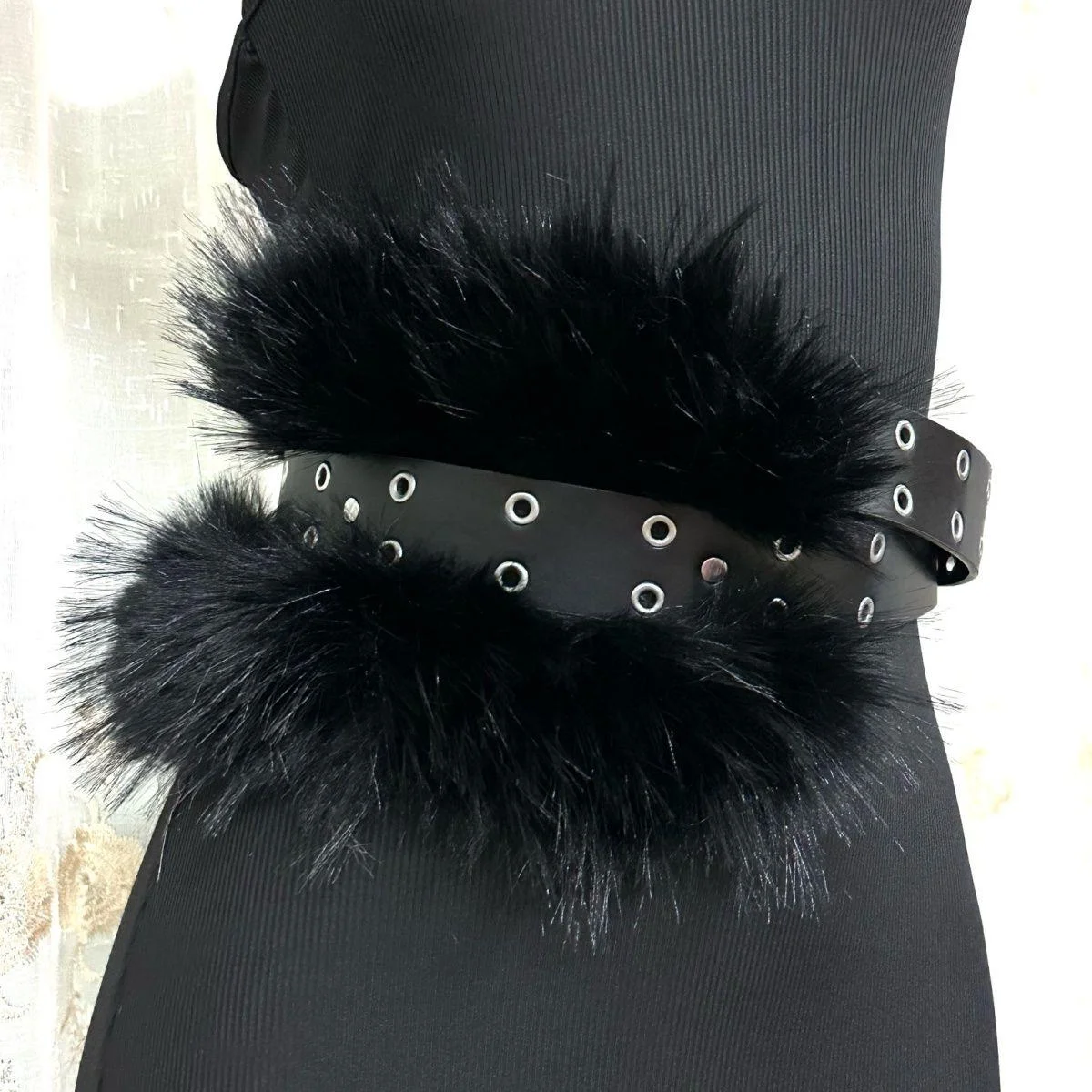 Pelzigen Gürtel Y2k Gürtel Subkultur Herbst Winter Retro Alle-Spiel Plüsch Taille Kette Imitation Pelz Taille Dichtung Hot girl Sexy Gürtel – Detail 7