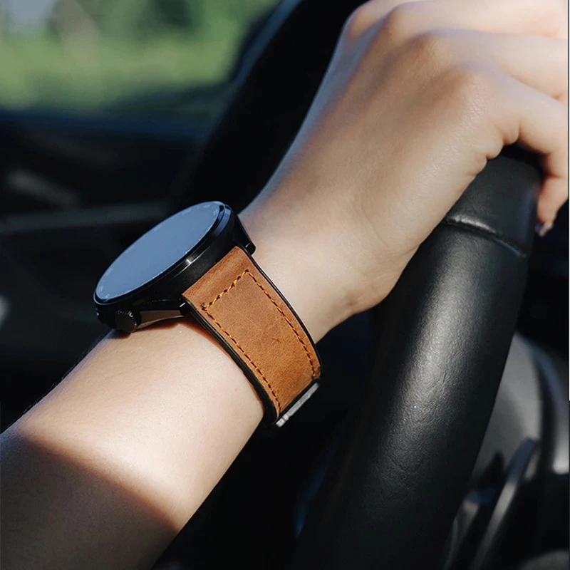 Versatile Leather & Silicone Watch Strap with Magnetic Loop - Adjustable 18mm, 20mm, 22mm