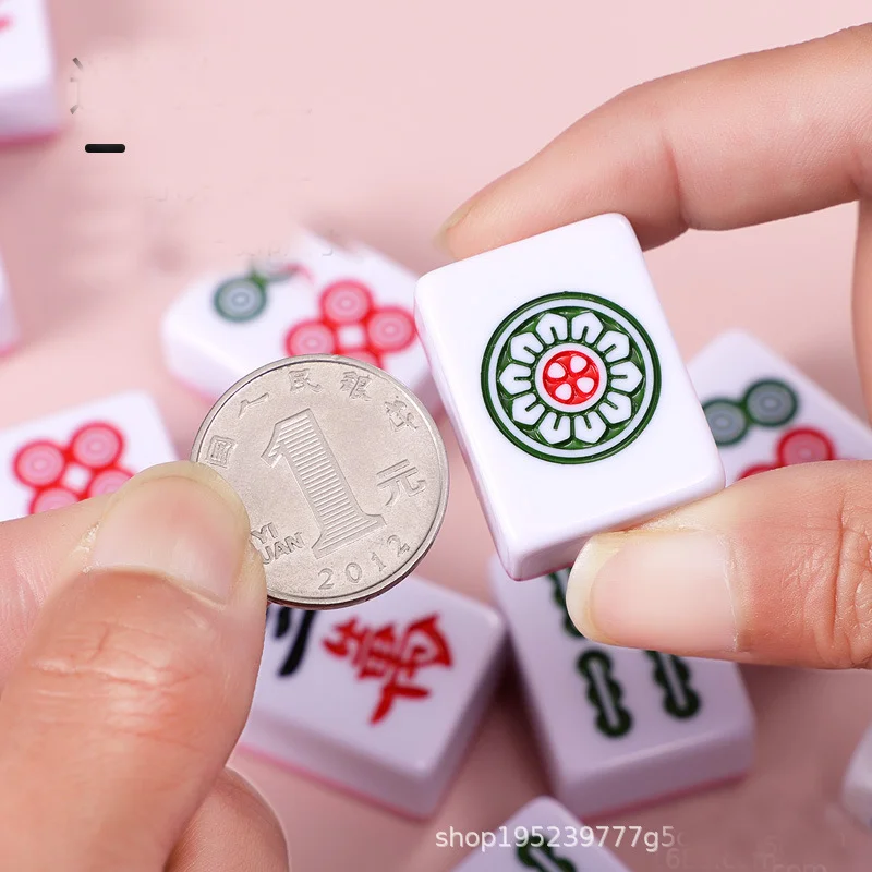 Household Mahjong Hand Rubbing 24mm Green Blue Pink Rose Red Crystal Jade Adult Mahjong Card 144 Cartoon Cards
