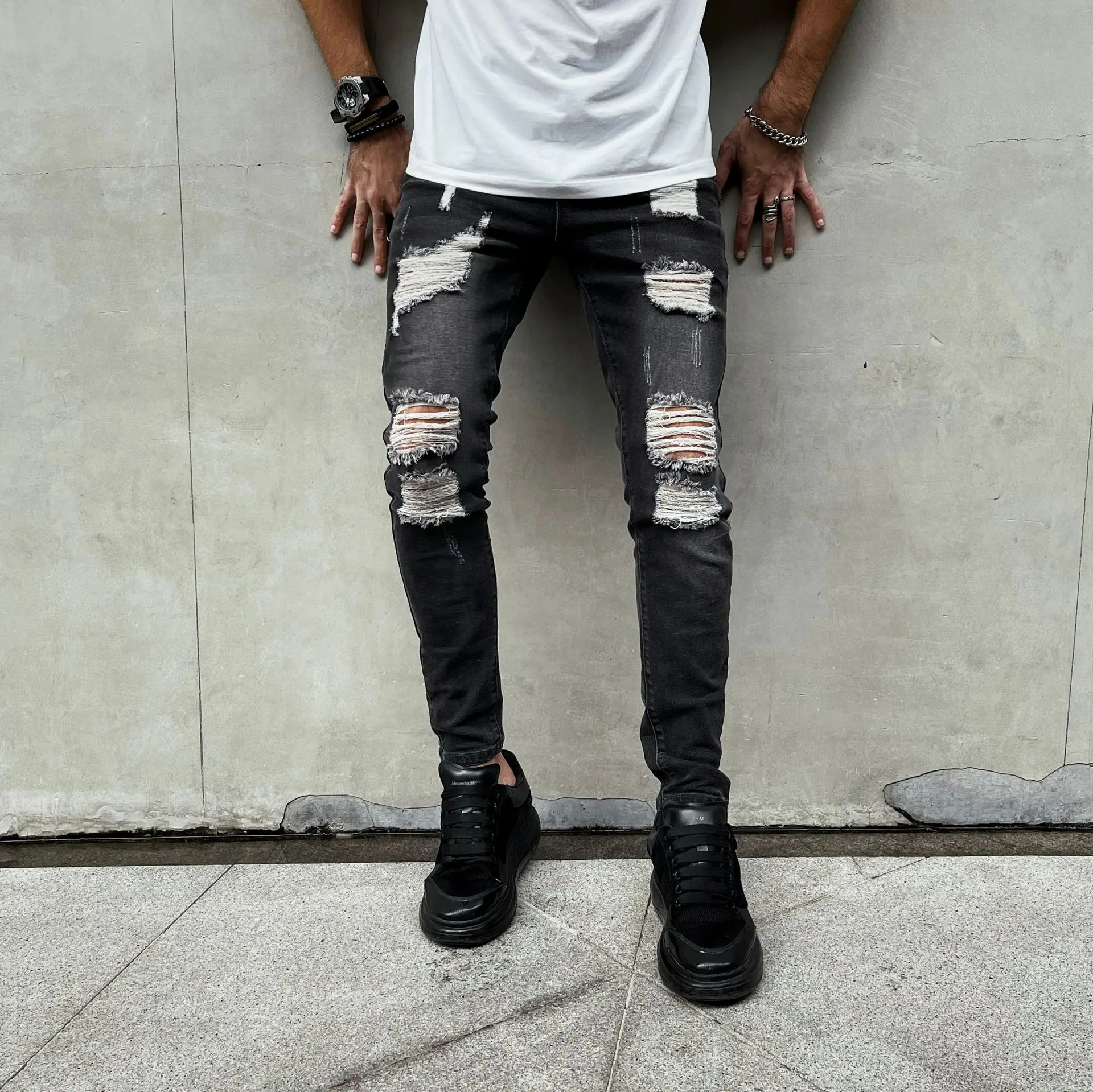 

2024 Men's Summer Hole Moustache Effect Slim Fit Pencil Pants jeans Fashion Versatile High Street Classic Trendy Casual Jeans