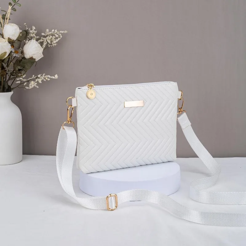Wave Pattern Elegant Long Wallet Iron Sheet Plush Ball Decoration Multi Card Hold Women'S Bag Fashion Bag New Style