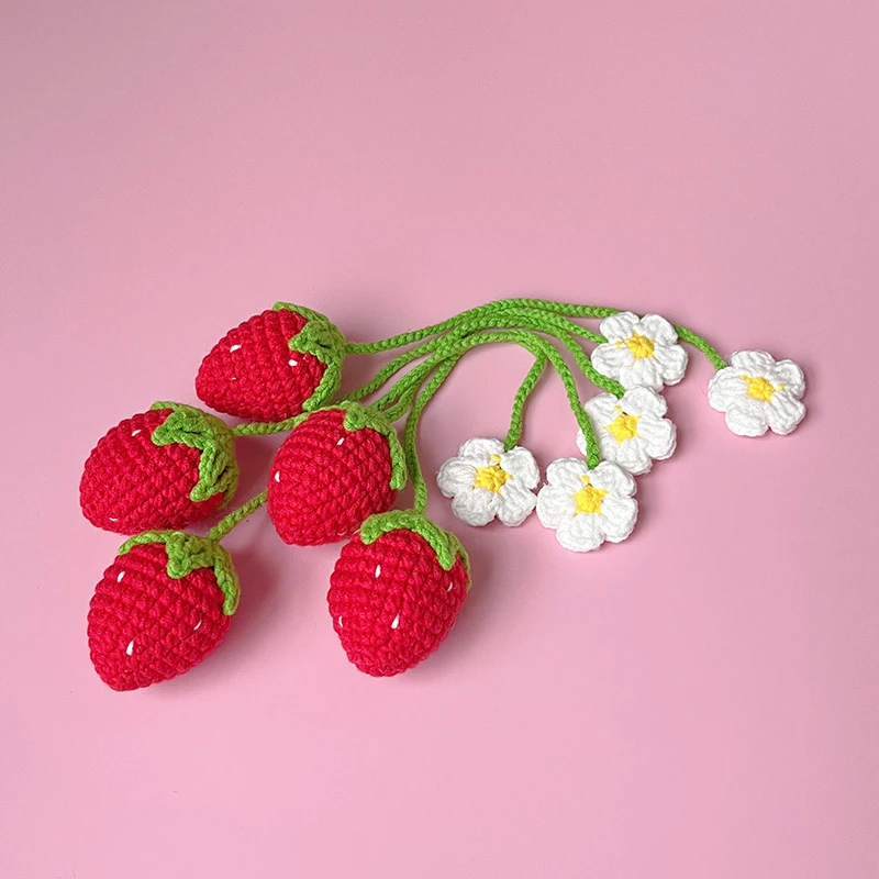 

Handmade Crochet Creative Strawberry Hanging Decorat Diy Handbag Decorat Knitting Key Pendant Accessory Home Gift Selling 1pcs