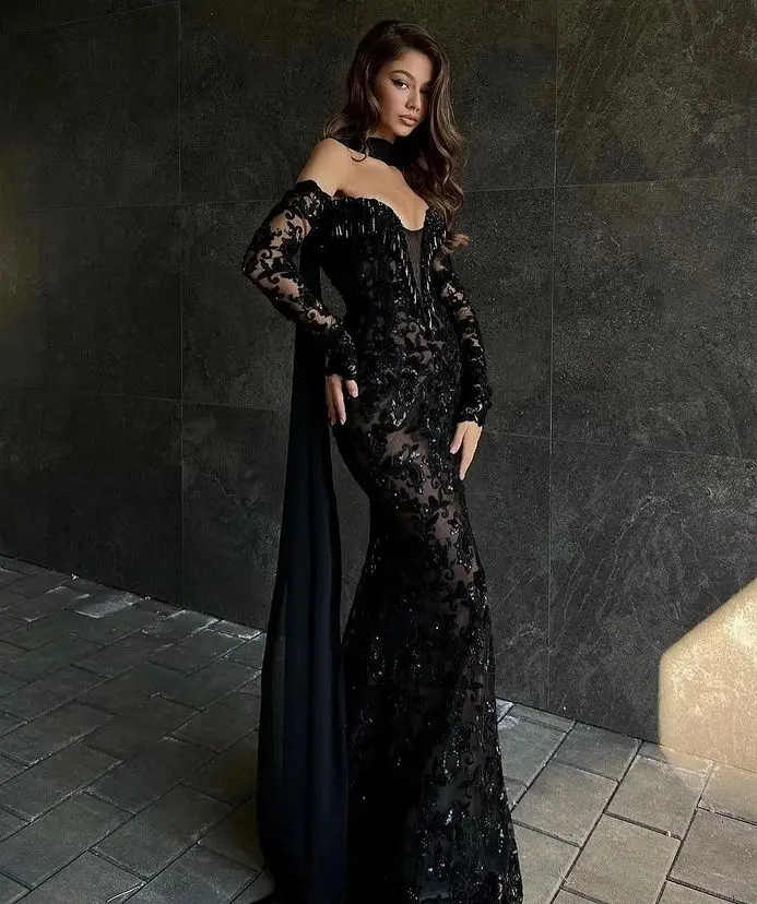 

Strapless Evening Dresses Floor Length Black Crystals Sequins Sweep Train Prom Dresses Saudi Arabia Women's Formal Dress V Neck